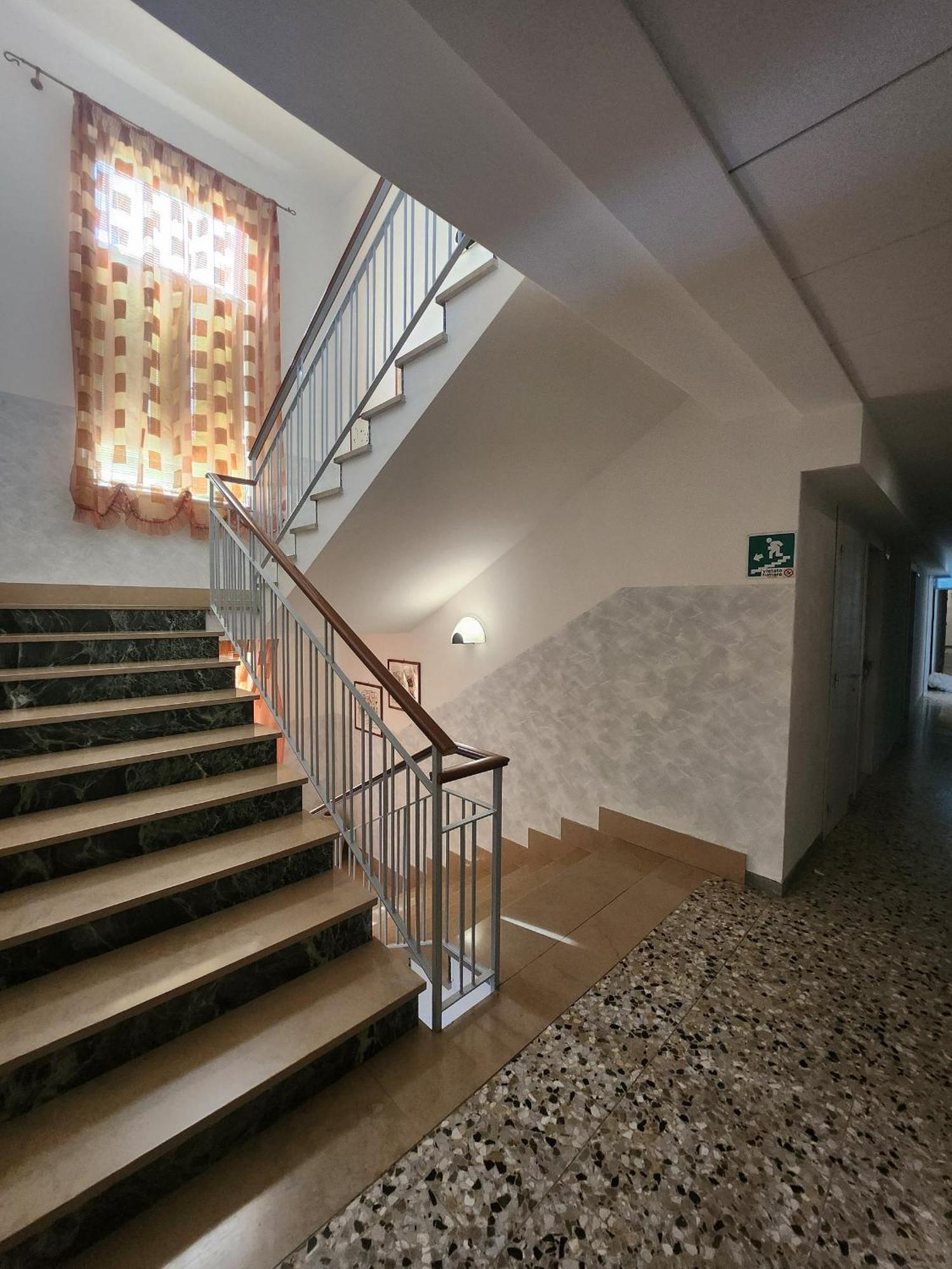 Hotel 2 Palme Тори дел Бенако Екстериор снимка